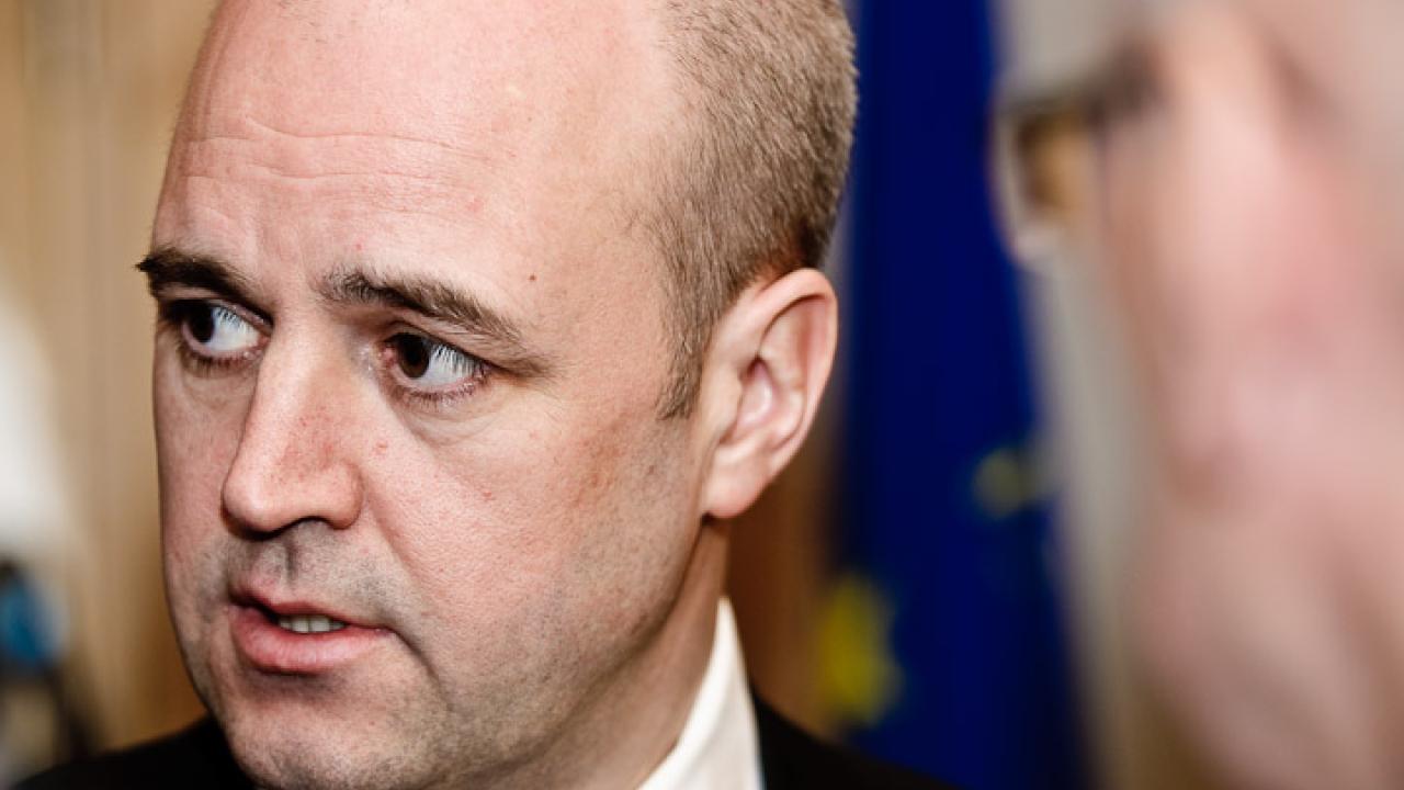 – Höjda mål vore att kasta bort sitt eget förhandlingskort, säger statsminister Fredrik Reinfeldt (M).