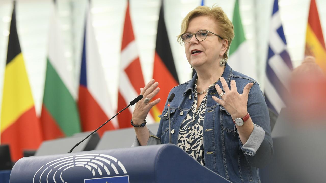 Den tyska socialdemokratiska EU-parlamentarikern Gabriele Bischoff leder arbetet med uppdateringen av regelverket. 