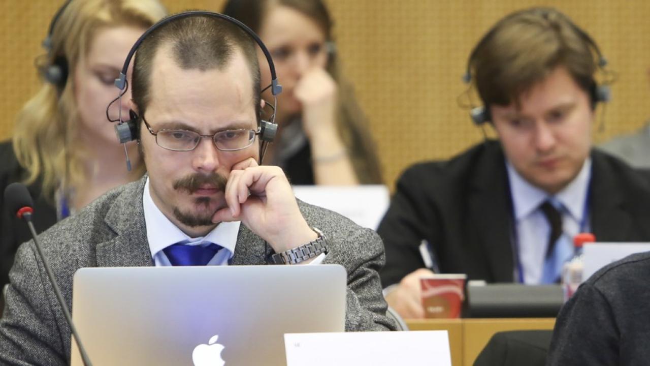 EU-parlamentariker Max Andersson (MP) ogillar kommissionens nya dataavtal. Arkivbild.