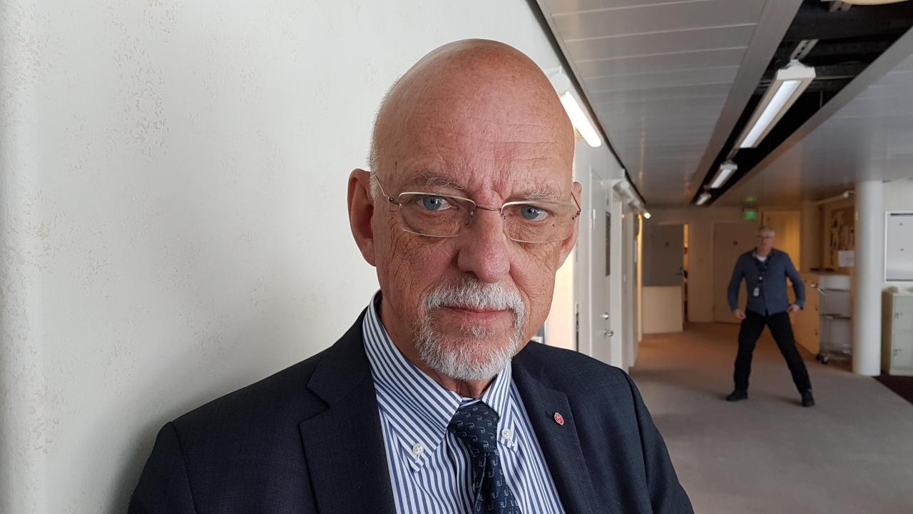 EU-minister Hans Dahlgren (S) tror att fler kommer att rösta vid EU-valet 25 maj jämfört med tidigare. 
