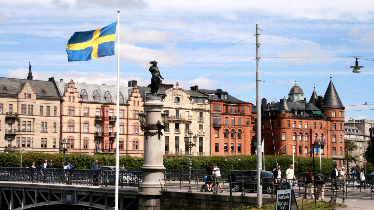 Drygt två miljoner av invånarna i Sverige är födda i ett annat land. Arkivbild.