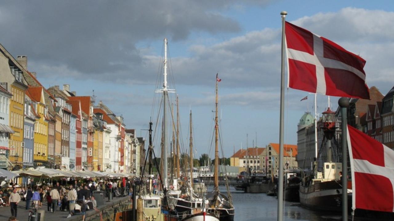 8 december ska lagförslaget behandlas i Folketinget.