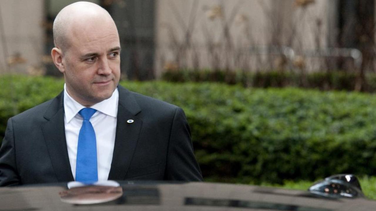 Statsminister Fredrik Reinfeldt på väg in till ett tidigare EU-toppmöte. Arkivbild.