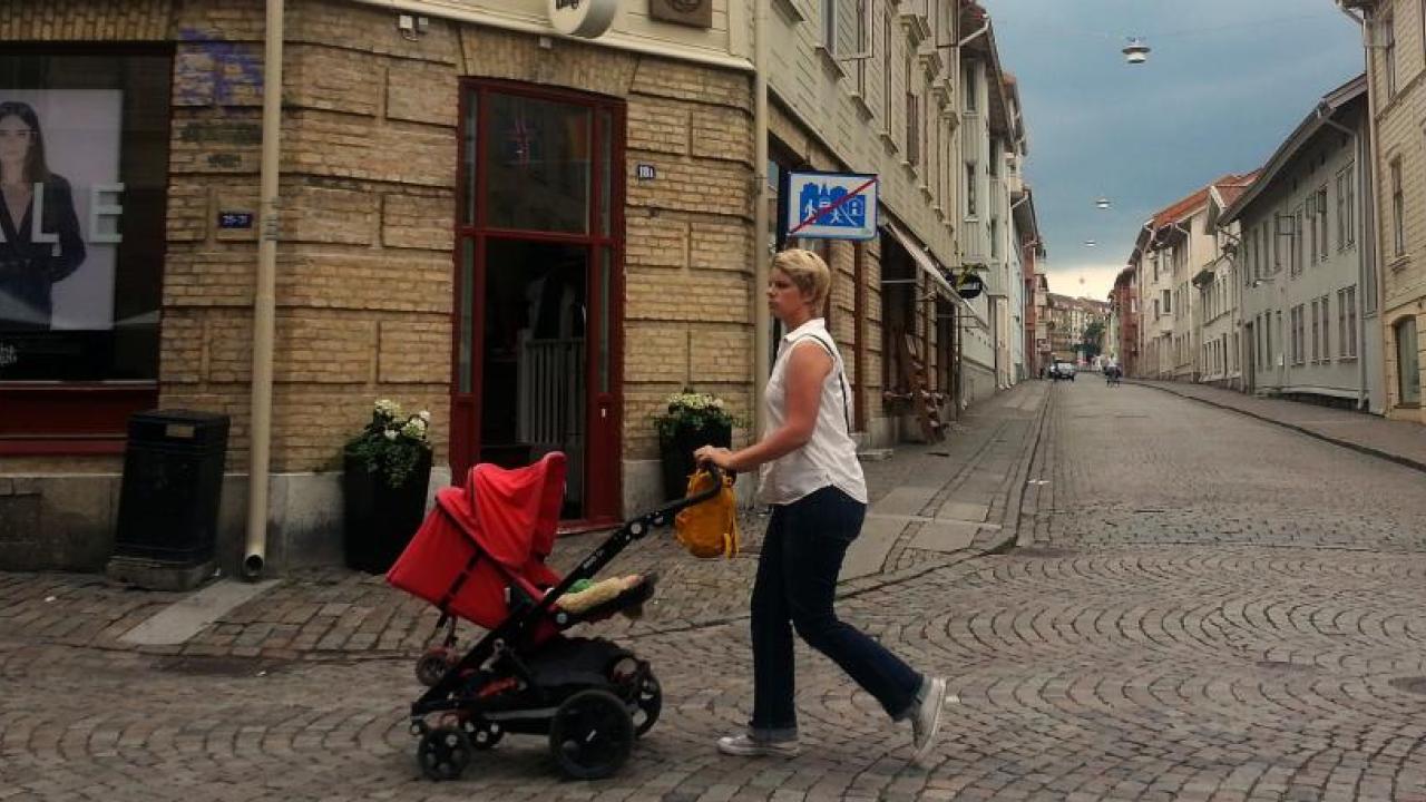 De nuvarande EU-reglerna för mammaledighet stammar från 1992. Arkivbild.