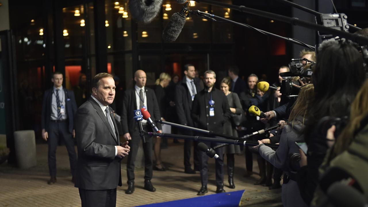 Statsminister Stefan Löfven (S) talar till journalister inför EU-toppmötet i Göteborg.