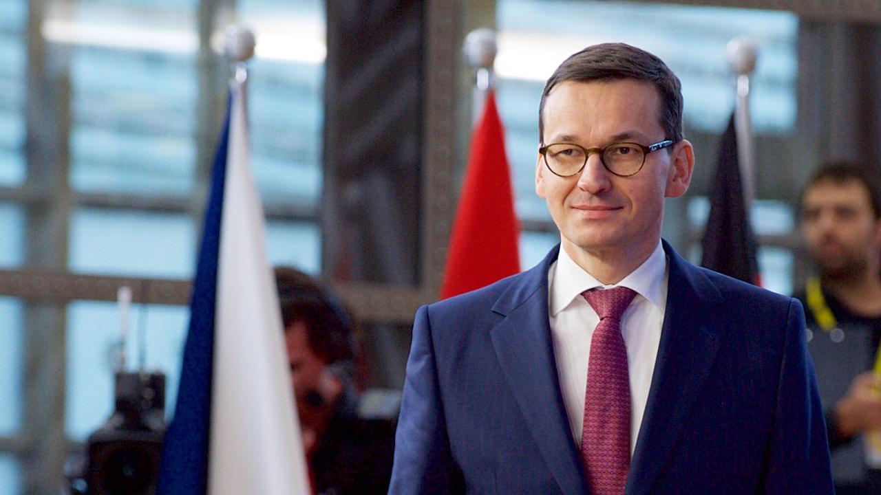 Polens premiärminister Mateusz Morawiecki träffar 8 mars EU-kommissionens ordförande Jean-Claude Juncker. Arkivbild.