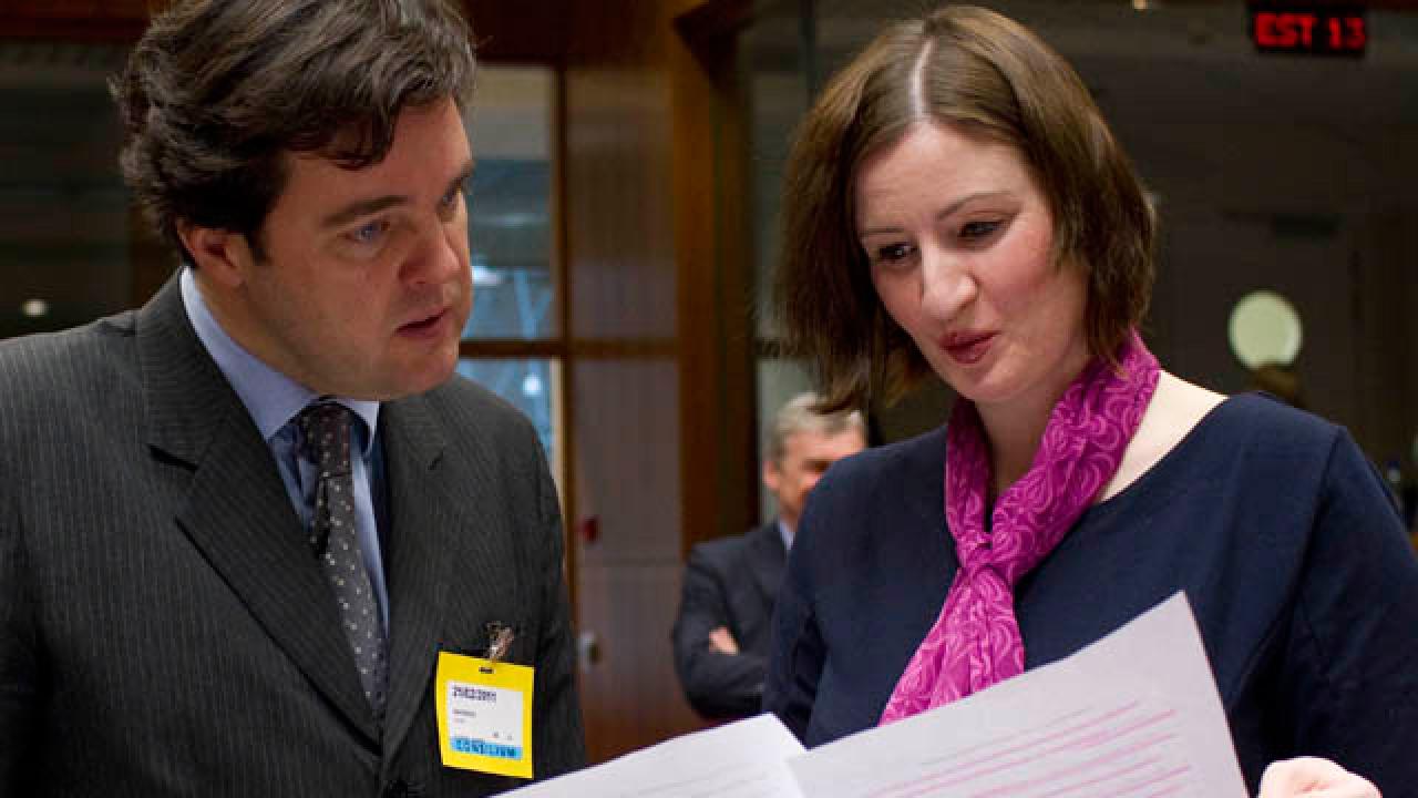 EU-minister Birgitta Ohlsson (FP) vill att EU skär i sin budget.