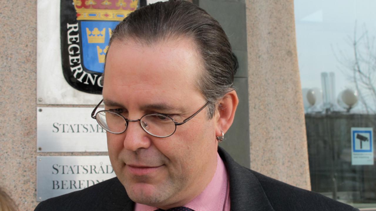 Finansminister Anders Borg (M) lyfter fram en dansk beskattningsmodell efter att Tyskland backat bort från finansskatten.