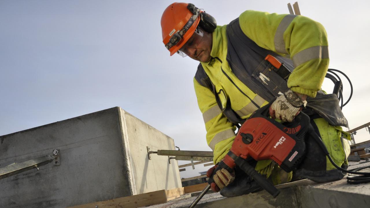 Utländska bemanningsföretag är en viktig del av svensk byggbransch, skriver Mats Åkerlind, Sveriges Byggindustrier. Arkivbild.