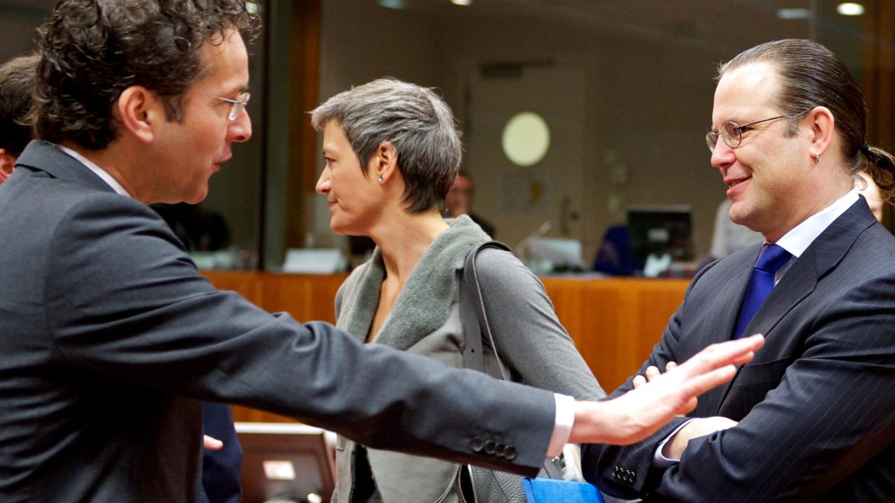 Den nederländske finansministern Jeroen Dijsselbloem samspråkar med Anders Borg under tisdagens möte i Bryssel.