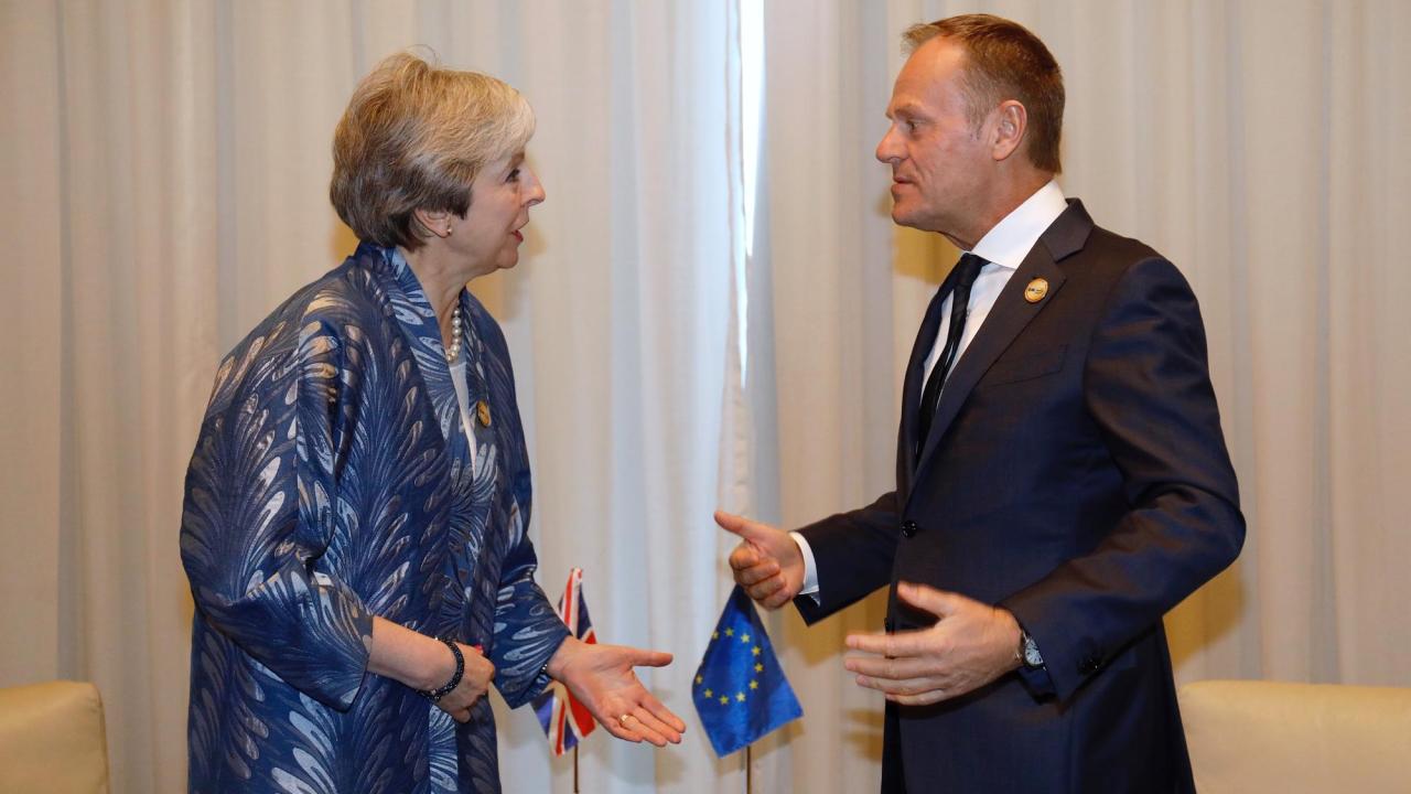 Storbritanniens premiärminister Theresa May och Europeiska rådets ordförande Donald Tusk träffades nyligen och pratade brexit på den egyptiska badorten Sharm el-Sheik.