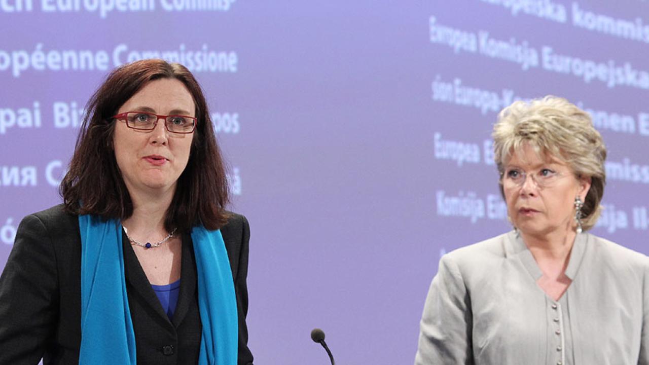 Kommissionärerna Cecilia Malmstöm och Viviane Reding. Arkivbild.