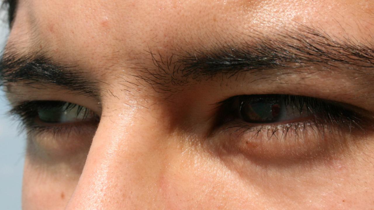 Männen måste resa sig mot förtrycket av kvinnor skriver Eva-Britt Svensson.