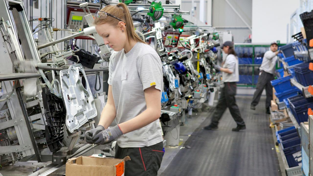 Ökade ekonomiska klyftor mellan människor kan inte göra Europa starkare, skriver Anders Ferbe, IF Metall. Arkivbild.