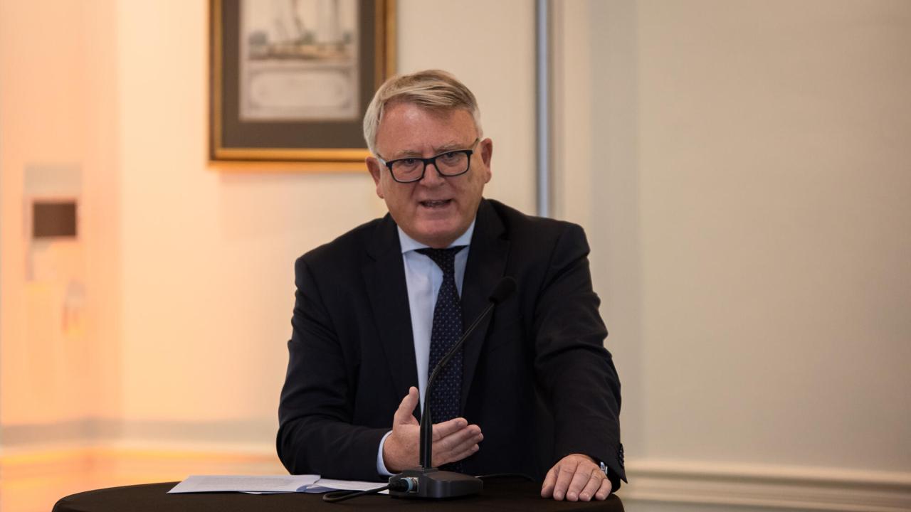 Nicolas Schmit, EU-kommissionär med ansvar för arbete och sociala rättigheter, lyfte under måndagens seminarium i Bryssel fram den svenska arbetsmarknadsmodellen som ett exempel för andra EU-länder. 