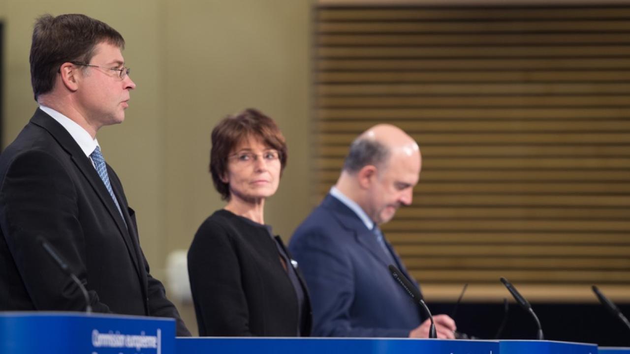 Eurokommissionär Valdis Dombrovskis, Sysselsättningskommissionär Marianne Thyssen och ekonomikommissionär Pierre Moscovici vid torsdagens lansering av europeiska planeringsterminen.