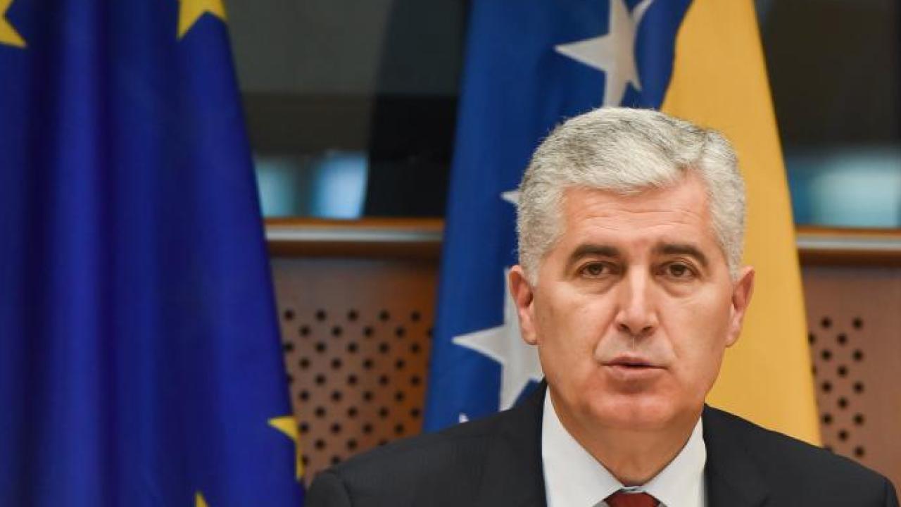 Dragan Čović, en av tre ledamöter i Bosnien-Hercegovinas trehövdade presidentskap, på besök i EU-parlamentet. Arkivbild.