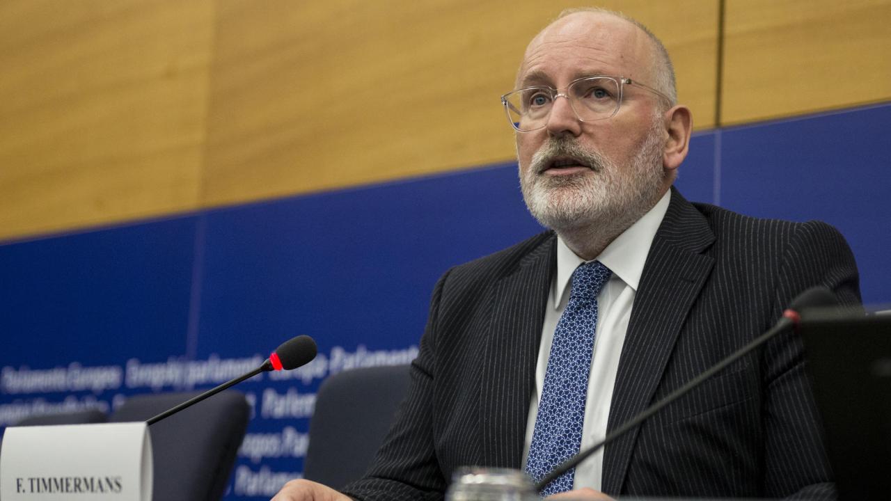 Frans Timmermans presenterade under tisdagen kommissionens senaste rapport om situationen i Rumänien.