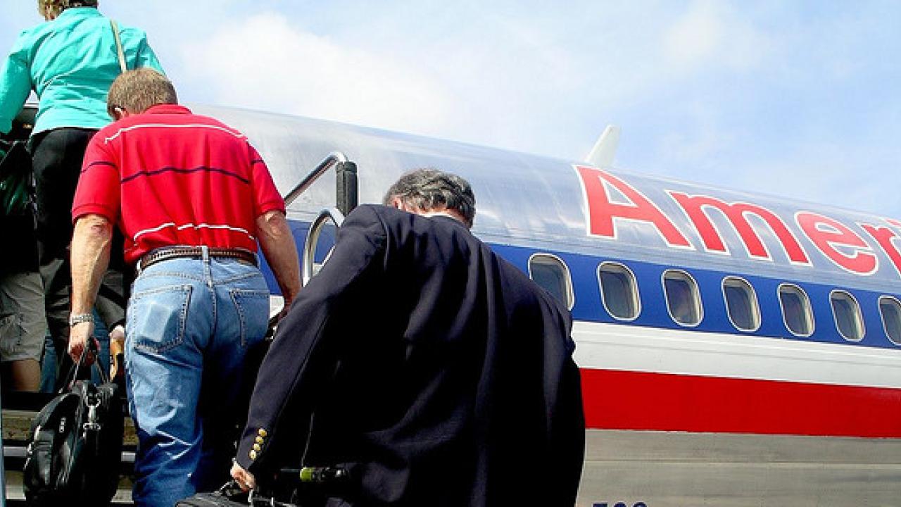 Det omstridda flygavtalet med  USA om lagring av passageraruppgifter är nu på väg att antas i EU-parlamentet.