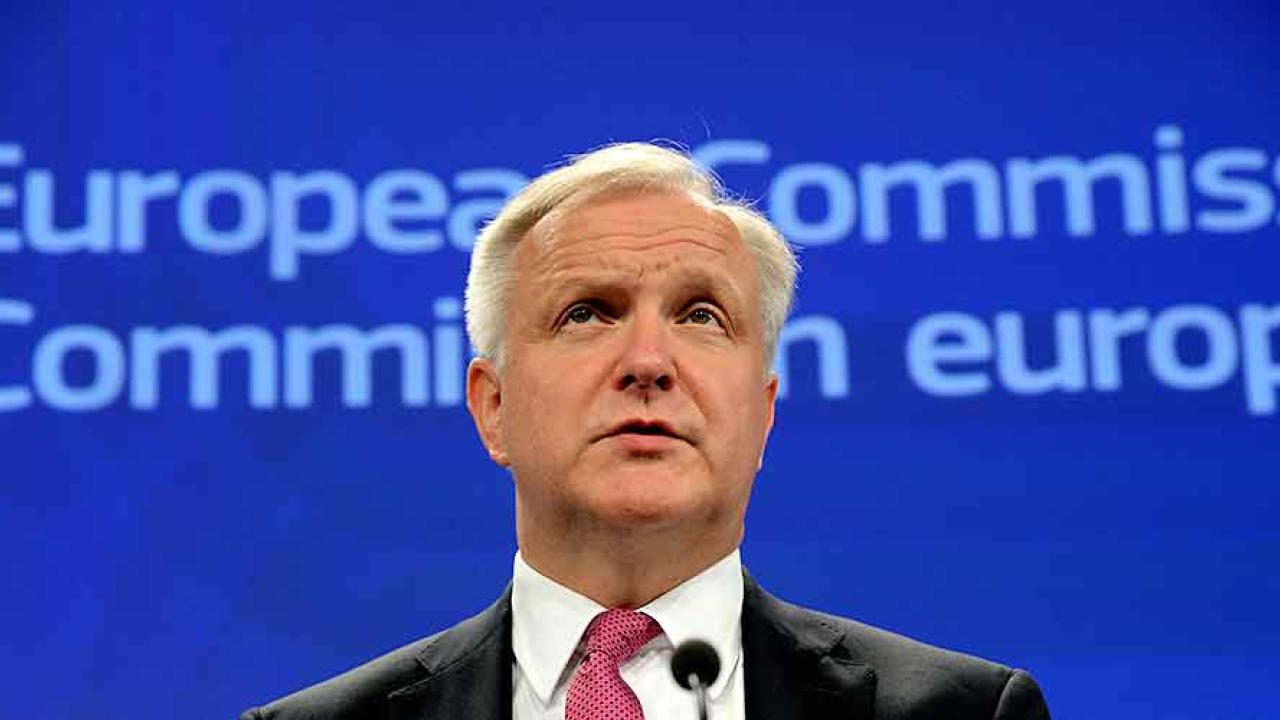 Finlands EU-kommissionär Olli Rehn får stöd av liberaler i den norra och västra EU-länderna. Arkivbild.