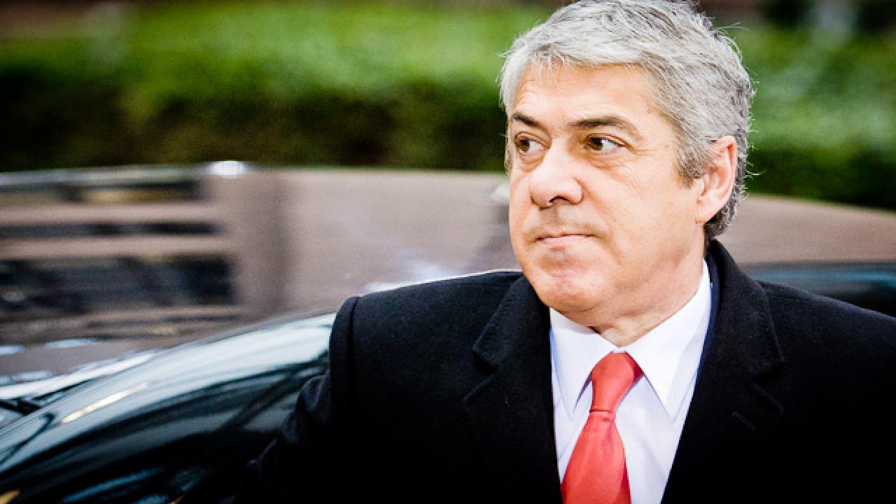 Portugals José Sócrates behöver ekonomisk hjälp från EU. Nu är lånepaketet klart men ska godkännas av EU:s finansministrar.