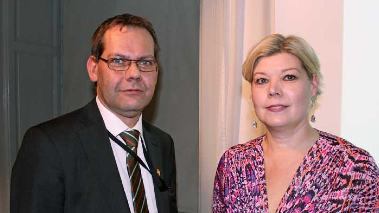 Nuvarande statssekreterare Ulf Holm och förra statssekreterare Johanna Lybeck Lilja delar synen på EU:s bankunion: Sverige bör avvakta