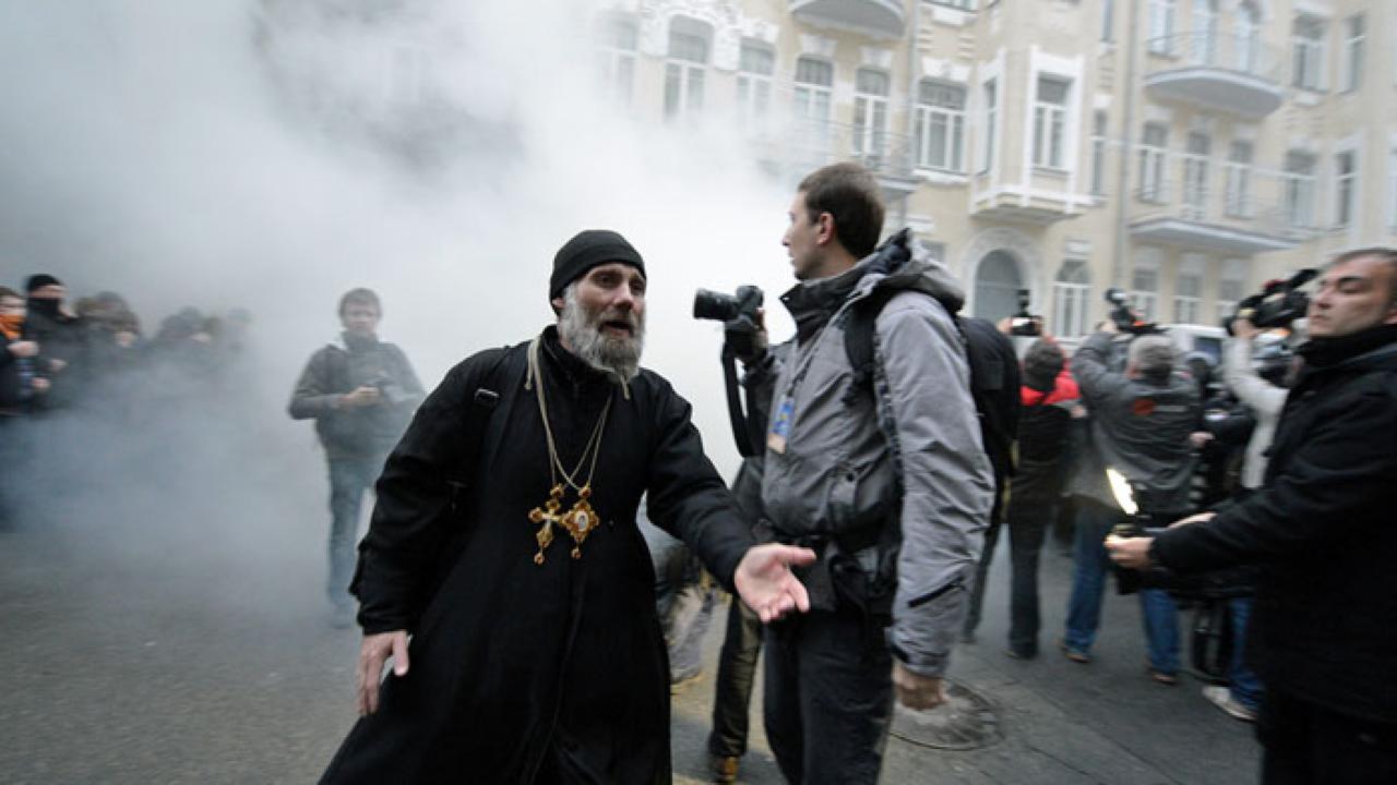 Det är avgörande att oppositionen fortsätter pressa den ukrainska regeringen och EU måste ställa sig bakom dem. Det skriver Mario Shevchenko och Alexander Mazurkin. Arkivbild.