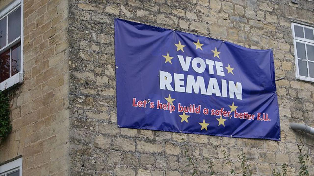 Vinden har vänt. Enligt en ny brittisk studie är en majoritet av landets valkretsar nu för att stanna i EU.