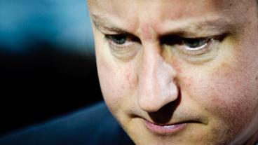 David Cameron ställer villkor på lån till IMF.