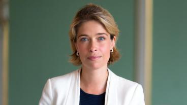 Socialförsäkrings­minister Annika Strandhäll (S) vill inte se en utvidgade förmåner för de som flyttar till andra EU-länder.