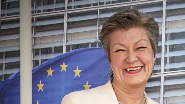 Ylva Johansson är glad och optimistisk efter sitt möte med sin möjliga framtida chef Ursula von der Leyen. Arkivbild.