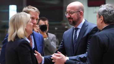 Statsminister Magdalena Andersson (S) i samtal med bland annat Europeiska rådets ordförande Charles Michel. 