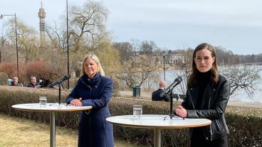 Statsminister Magdalena Andersson (S) håller presskonferens med sin finländska motsvarighet Sanna Marin på onsdagen. 