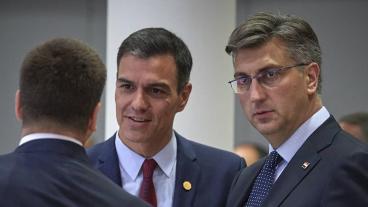 Två av de sex premiärministrarna som träffas i kväll i Bryssel, Spaniens Pedro Sánchez och Kroatiens Andrej Plenkovič. Arkivbild