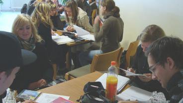 Det blir fler skolambassadörer nästa år skriver Sofi Holmgren, lärare, och sedan tidigare en av skolambassadörerna.