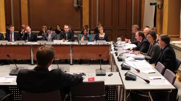 I riksdagens EU-nämnd förankrar regeringen sin ståndpunkt inför EU-möten. Arkivbild.