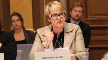 Désirée Pethrus (KD) talar i EU-nämnden inför dagens EU-toppmöte.