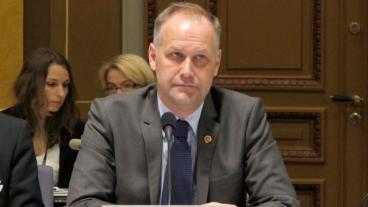 Jonas Sjöstedt i riksdagens EU-nämnd i januari 2012.