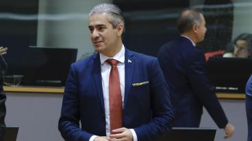 Energiminister Khashayar Farmanbar (S) representerade Sverige på fredagens extrainsatta energimöte.