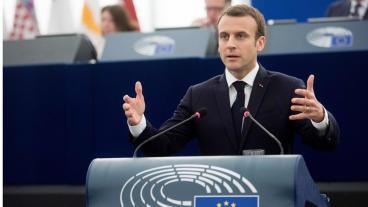 Emmanuel Macron liknar sprickan mellan EU:s medelmsländer vid ett inbördeskrig. 
