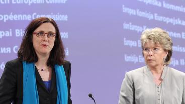Kommissionärerna Cecilia Malmstöm och Viviane Reding. Arkivbild.