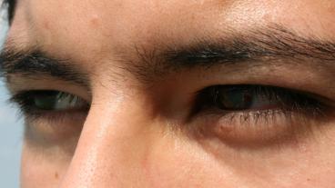 Männen måste resa sig mot förtrycket av kvinnor skriver Eva-Britt Svensson.