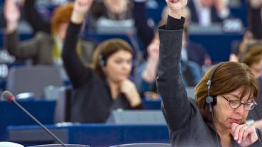 Arkivbild: Efter omröstning antog EU-parlamentet nya hårdare lagar för ekonomisk styrning . 