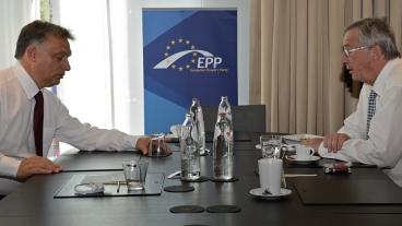 Ungerns premiärminister Viktor Orbán och EU-kommissionens ordförande Jean-Claude Juncker träffas i morgon. Arkivbild.