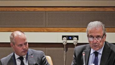 Sveriges justitie- och migrationsminister Morgan Johansson (S) och EU:s migrationskommissionär, den konservative greken Dimitris Avramopoulos. Arkivbild.