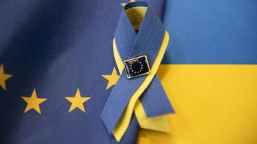 En klar majoritet av de tillfrågade EU-borna är för att Ukraina ska få gå med i unionen när "det är redo".