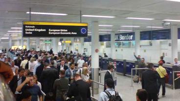 Den brittiske migrationsministern Mark Harper är oense med flera av sina regeringskollegor över faran för en stor migrationsvåg från Rumänien och Bulgarien. Arkivbild. 