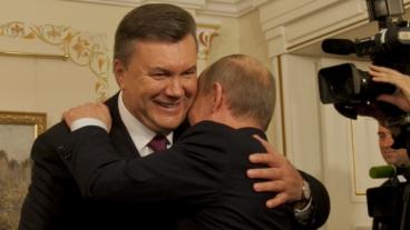 Ukrainas president Viktor Janukovytj besöker Rysslands president Vladimir Putin 22 oktober 2012. Arkivbild